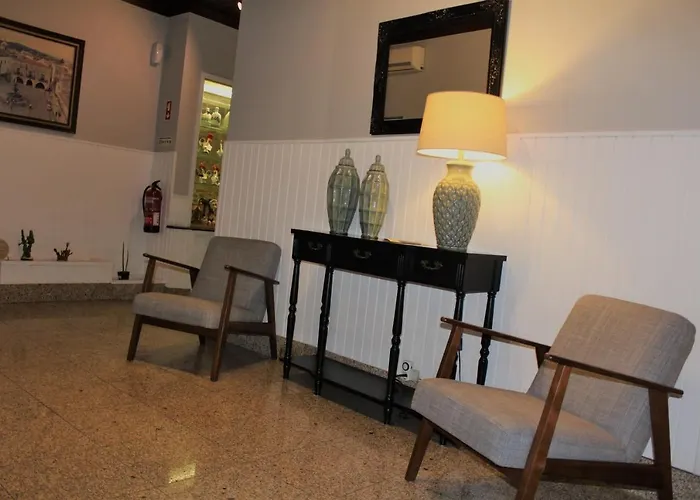 维亚纳堡花园酒店